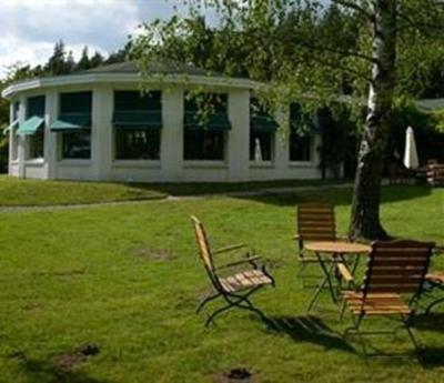 фото отеля Hotel Ich Weiss Ein Haus Am See Krakow am See