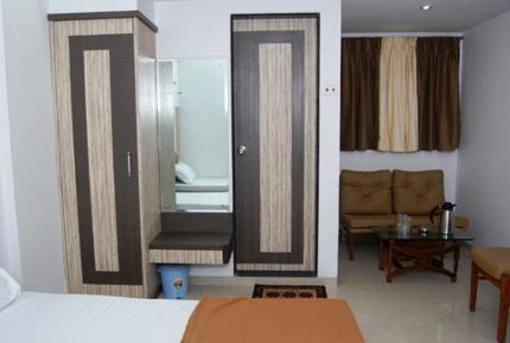 фото отеля Eden Hotel Mumbai