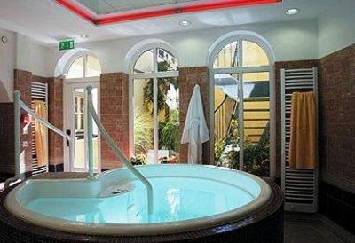 фото отеля Hotel Neuwirt Sauerlach