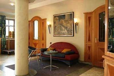 фото отеля Hotel Neuwirt Sauerlach