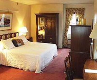 фото отеля State House Inn