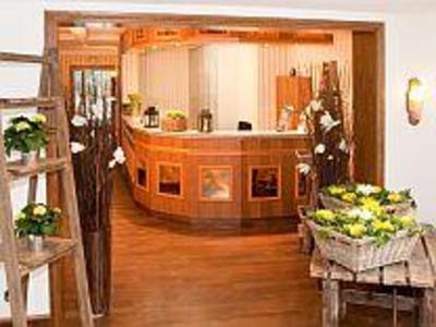 фото отеля Kur und Kneipphotel Zum Goldenen Hirsch