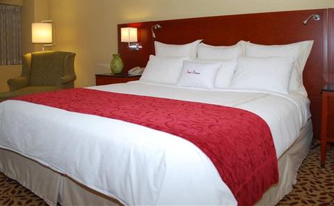 фото отеля Doubletree Norwalk Hotel