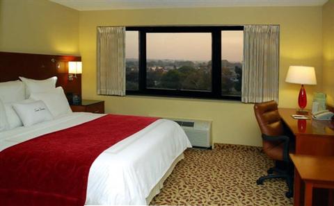 фото отеля Doubletree Norwalk Hotel