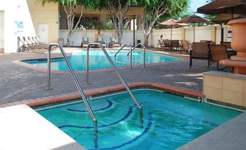 фото отеля Doubletree Norwalk Hotel