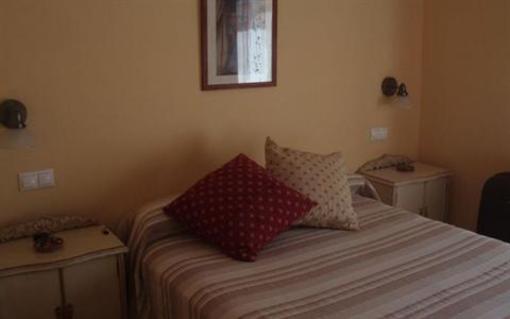 фото отеля Hostal De La Luz