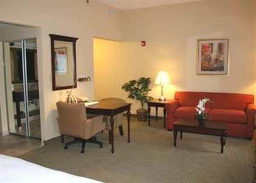 фото отеля Hampton Inn & Suites Huntsville Hampton Cove