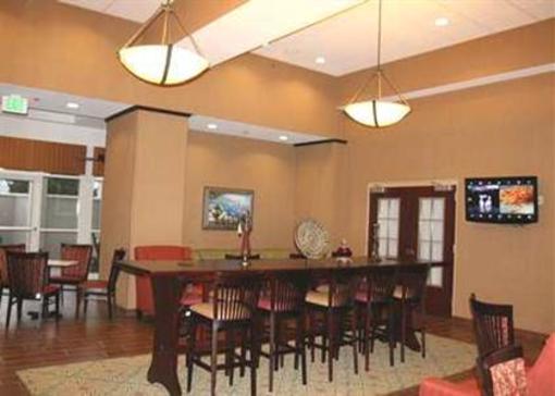 фото отеля Hampton Inn & Suites Huntsville Hampton Cove
