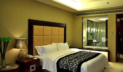 фото отеля Lake View Garden Hotel