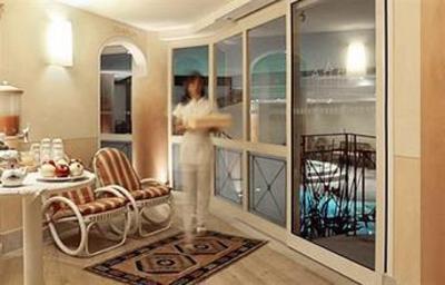 фото отеля Alpen Suite Hotel