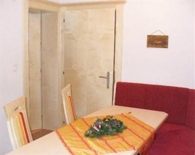 фото отеля Ferienwohnungen Egger Guest House Zell am Ziller