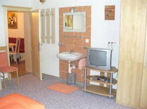 фото отеля Ferienwohnungen Egger Guest House Zell am Ziller