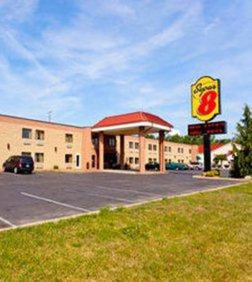 фото отеля Super 8 Milan Sandusky Area