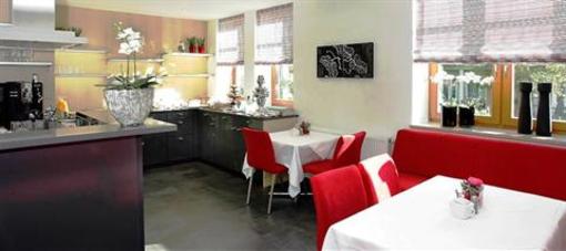 фото отеля Hotel am Hof Taufkirchen