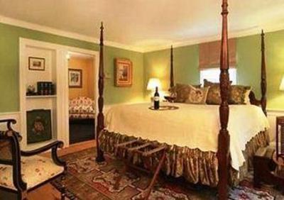 фото отеля The Blushing Oyster Bed & Breakfast