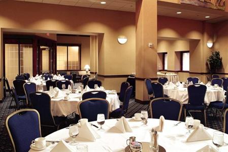 фото отеля Hilton Garden Inn Cleveland Downtown