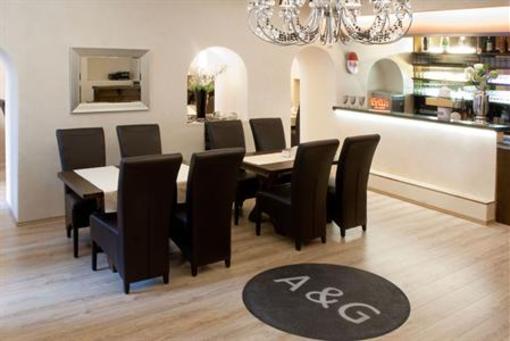 фото отеля Hotel Restaurant Burgerhof Cologne