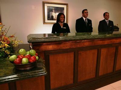 фото отеля Doubletree Hotel Chicago Oak Brook