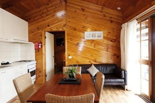 фото отеля Anglesea Beachfront Family Caravan Park