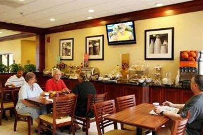 фото отеля Hampton Inn Frederick