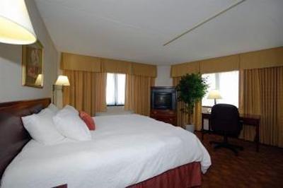 фото отеля Hampton Inn Frederick