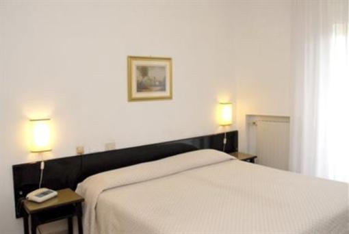 фото отеля Hotel Marligure