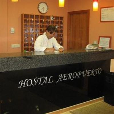 фото отеля Hostal Aeropuerto