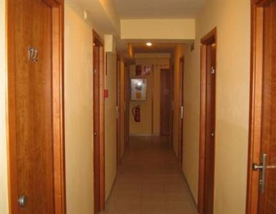 фото отеля Hostal Aeropuerto