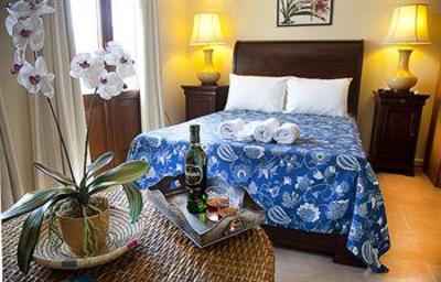 фото отеля Balhambra Suites