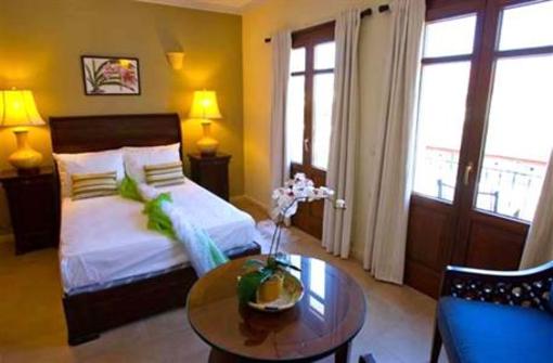 фото отеля Balhambra Suites