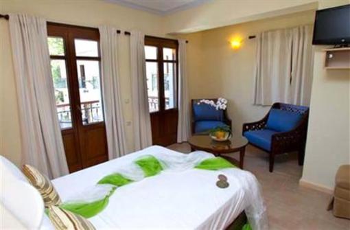 фото отеля Balhambra Suites