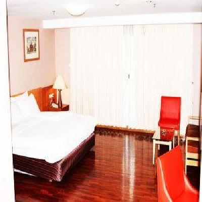 фото отеля Aiya Residence Sport Club BTS Budget Hotel