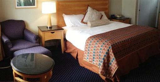 фото отеля Midway Motel and Cottages Wells