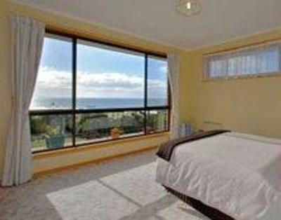 фото отеля Bicheno's Ocean View Retreat