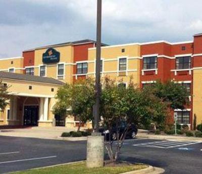 фото отеля Extended Stay Deluxe Fayetteville - Cross Creek Mall