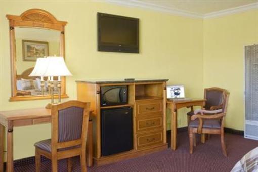 фото отеля Americas Best Value Inn & Suites Mill Valley