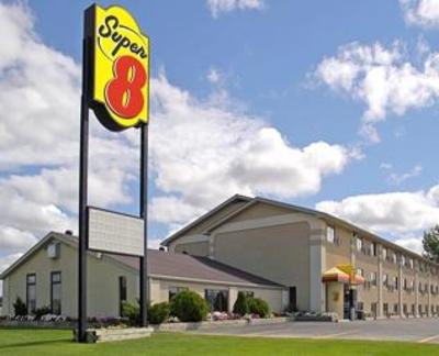 фото отеля Super 8 Motel Watertown (South Dakota)