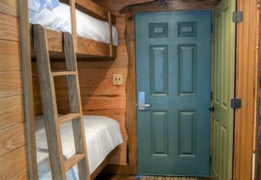 фото отеля Schlitterbahn Resort at New Braunfels