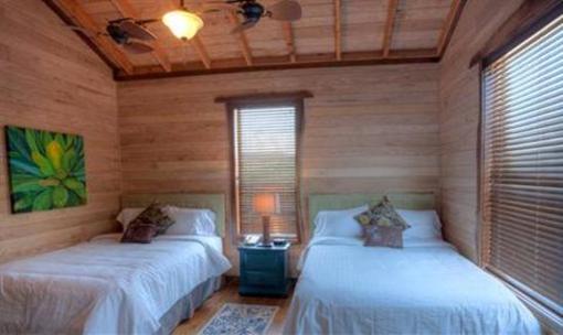 фото отеля Schlitterbahn Resort at New Braunfels