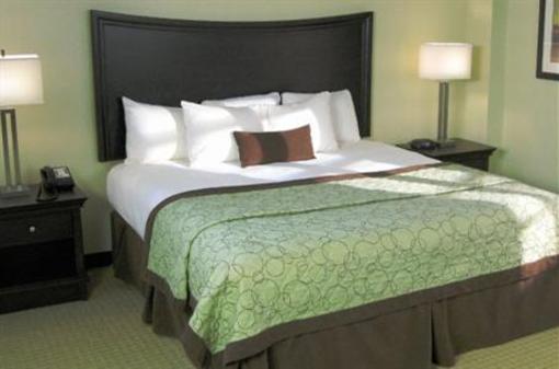 фото отеля Econo Lodge Tupelo
