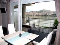 Paralimnio Suites Kastoria