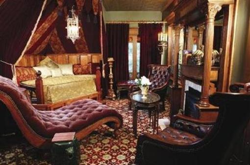 фото отеля Rivertown Inn