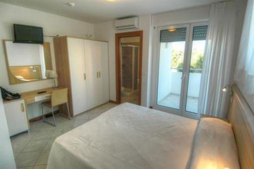 фото отеля Hotel Zenith Lignano Sabbiadoro