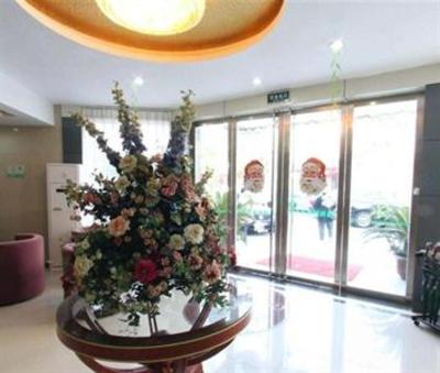 фото отеля Green Tree Inn (Yangzhou Wenchang Attic Hotel)