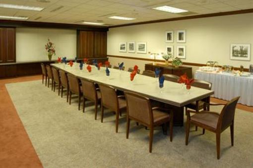 фото отеля Holiday Inn Express Charleston - Civic Center