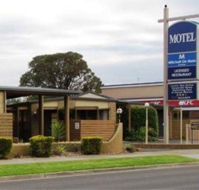 фото отеля Comfort Inn Mitchell on Main