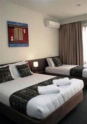 фото отеля Comfort Inn Mitchell on Main
