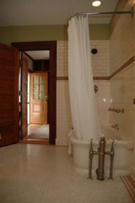 фото отеля Showers Inn