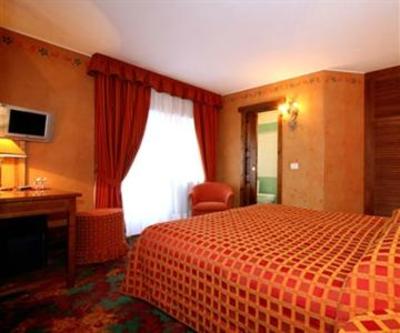 фото отеля Hotel Chateau Blanc