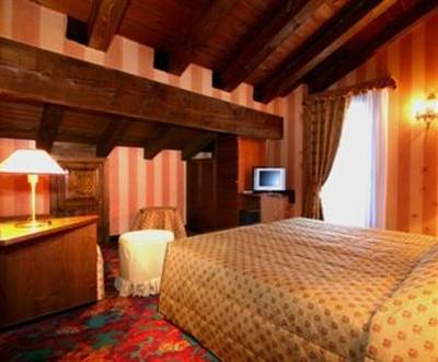 фото отеля Hotel Chateau Blanc